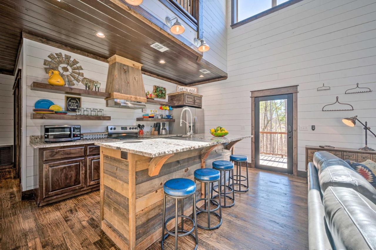 Luxury Cabin Getaway 1 Mi To Broken Bow Lake! Экстерьер фото