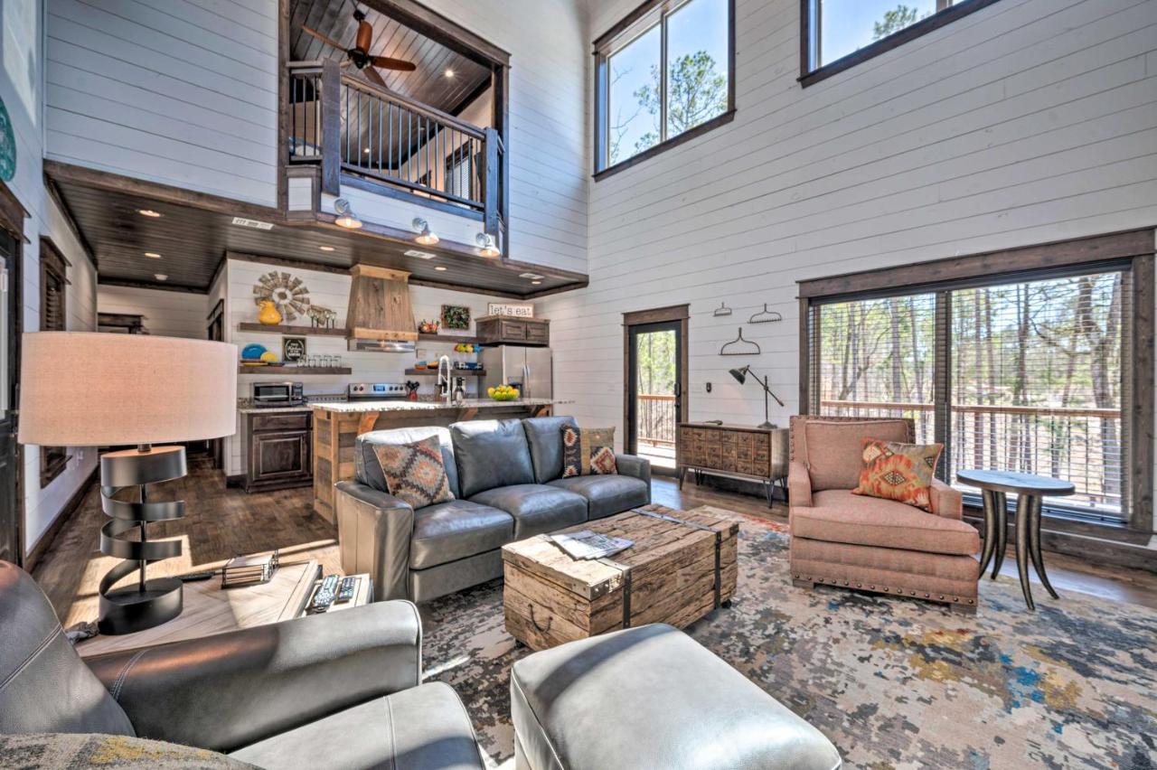Luxury Cabin Getaway 1 Mi To Broken Bow Lake! Экстерьер фото