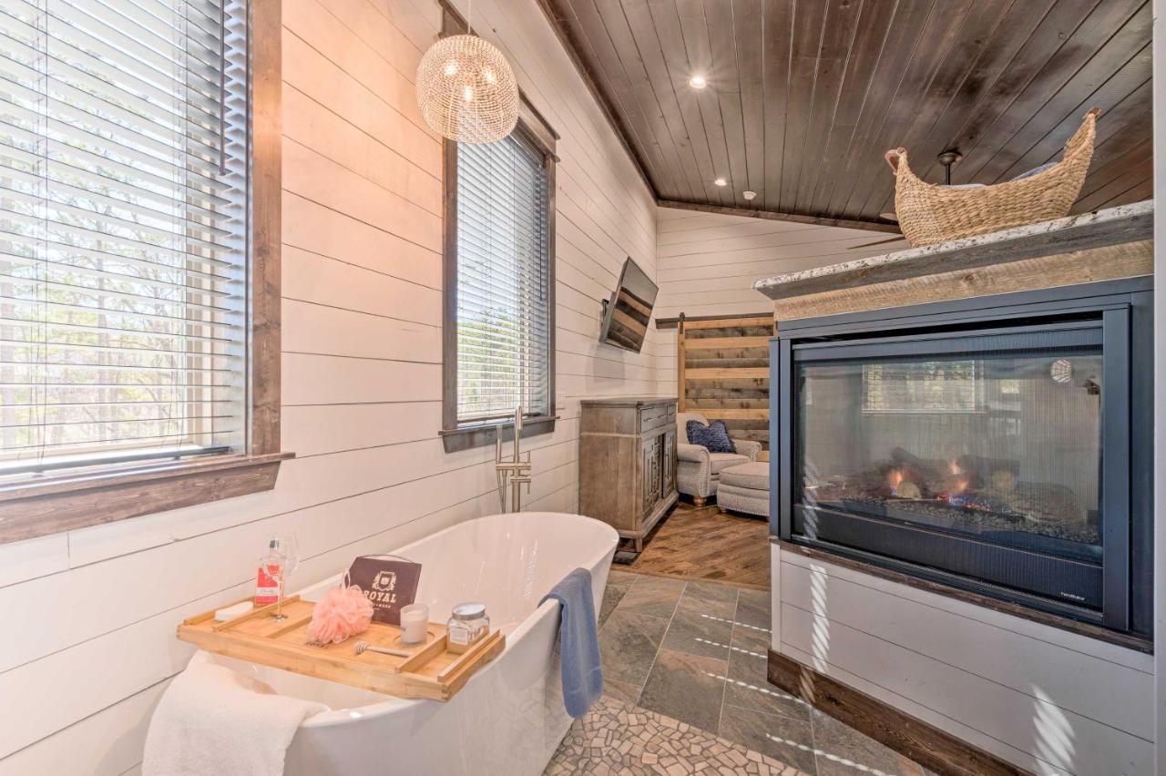 Luxury Cabin Getaway 1 Mi To Broken Bow Lake! Экстерьер фото